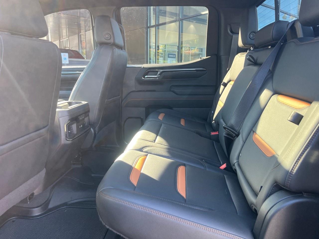 2022 GMC Sierra 1500 Crew Cab Short Box 4-Wheel Drive AT4 Photo