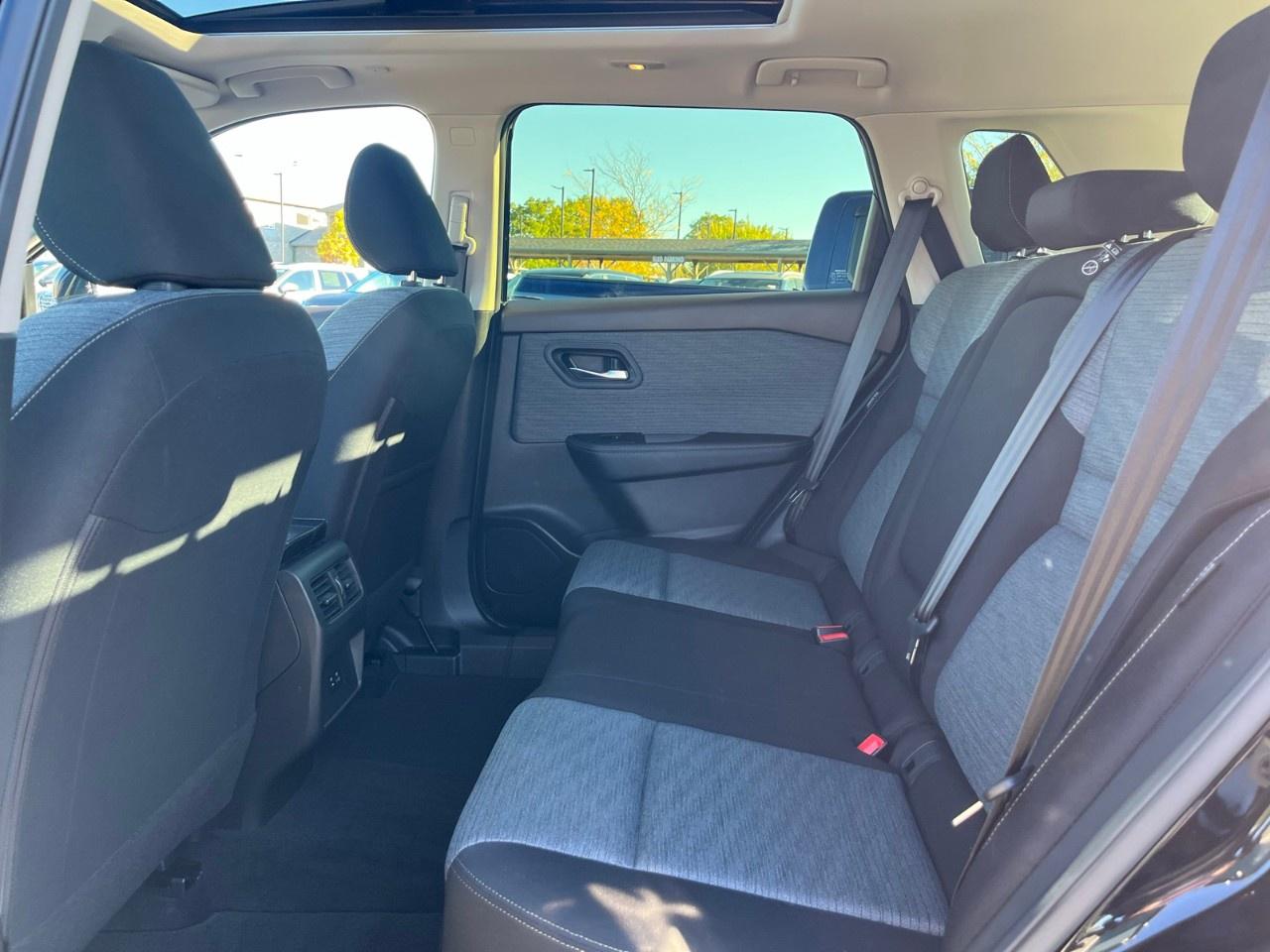 2023 Nissan Rogue AWD SV Photo