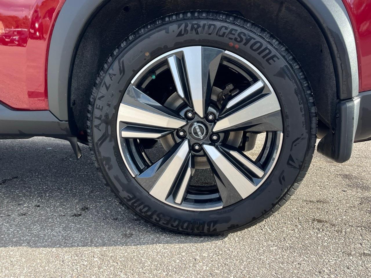2024 Nissan Rogue AWD SV Moonroof Photo