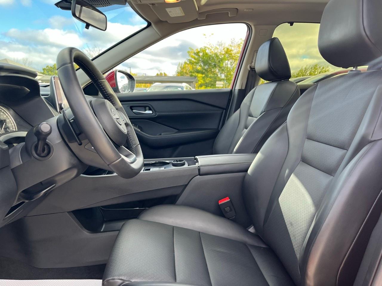 2024 Nissan Rogue AWD SV Moonroof Photo