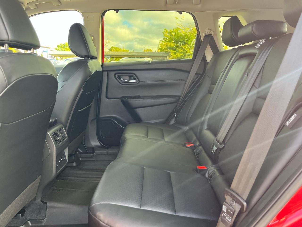 2024 Nissan Rogue AWD SV Moonroof Photo