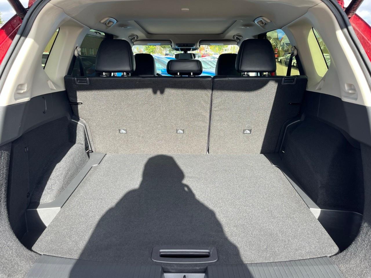 2024 Nissan Rogue AWD SV Moonroof Photo