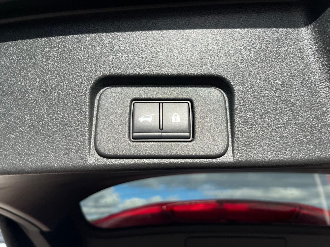 2024 Nissan Rogue AWD SV Moonroof Photo