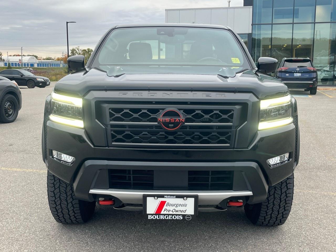 2022 Nissan Frontier Crew Cab PRO-4X Standard Bed 4x4 Photo