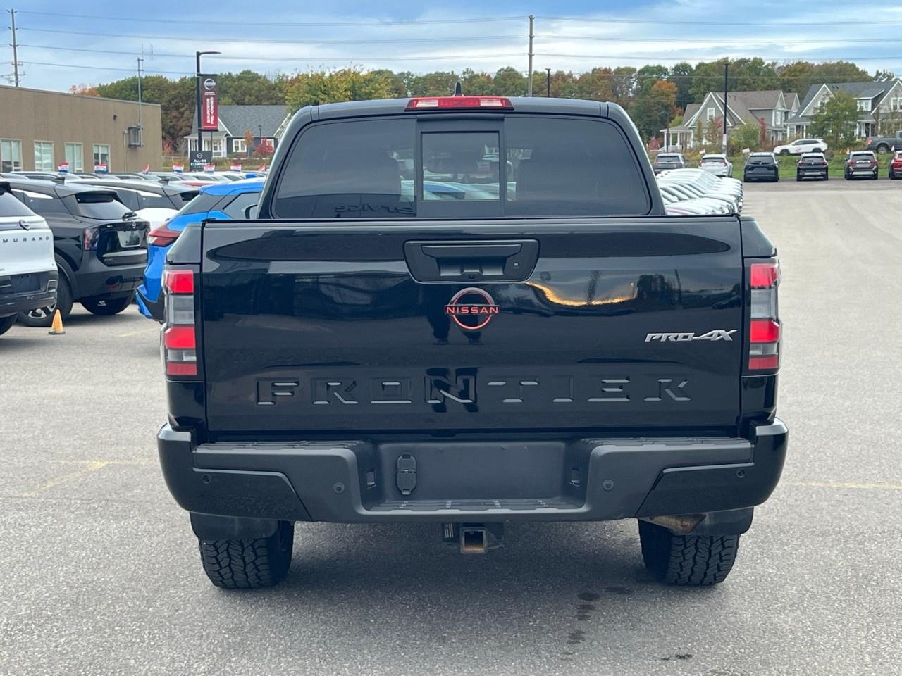 2022 Nissan Frontier Crew Cab PRO-4X Standard Bed 4x4 Photo