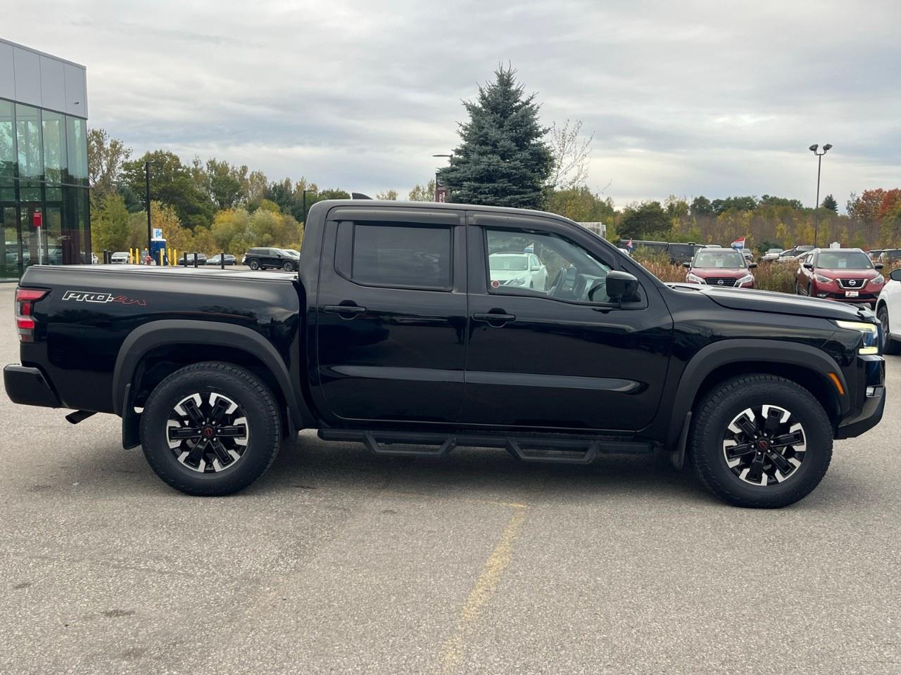 2022 Nissan Frontier Crew Cab PRO-4X Standard Bed 4x4 Photo