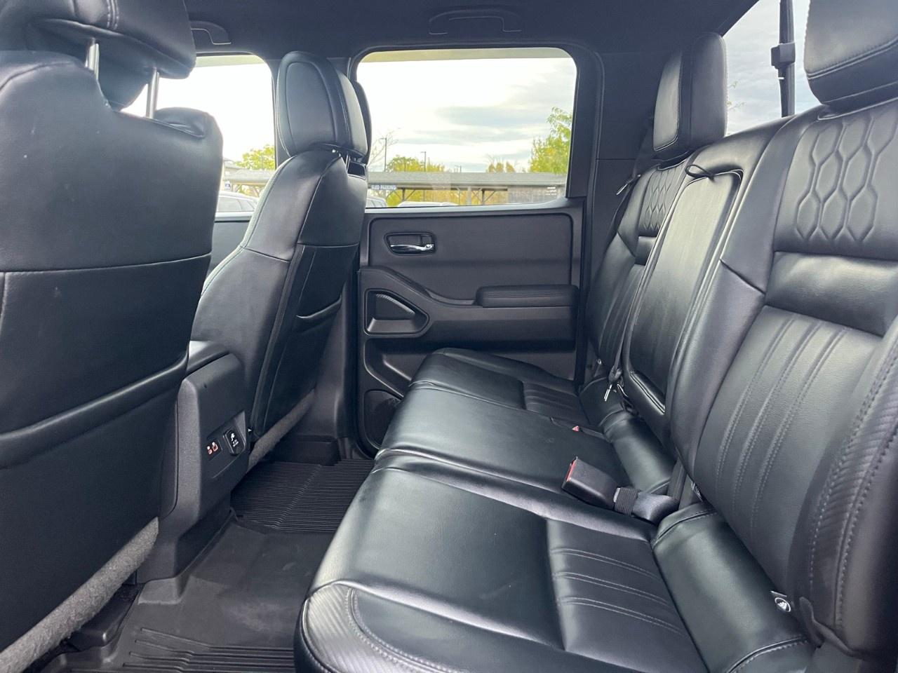 2022 Nissan Frontier Crew Cab PRO-4X Standard Bed 4x4 Photo