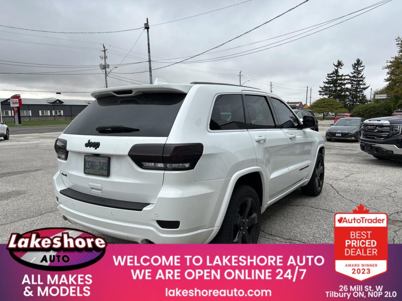 2015 Jeep Grand Cherokee Laredo Photo3