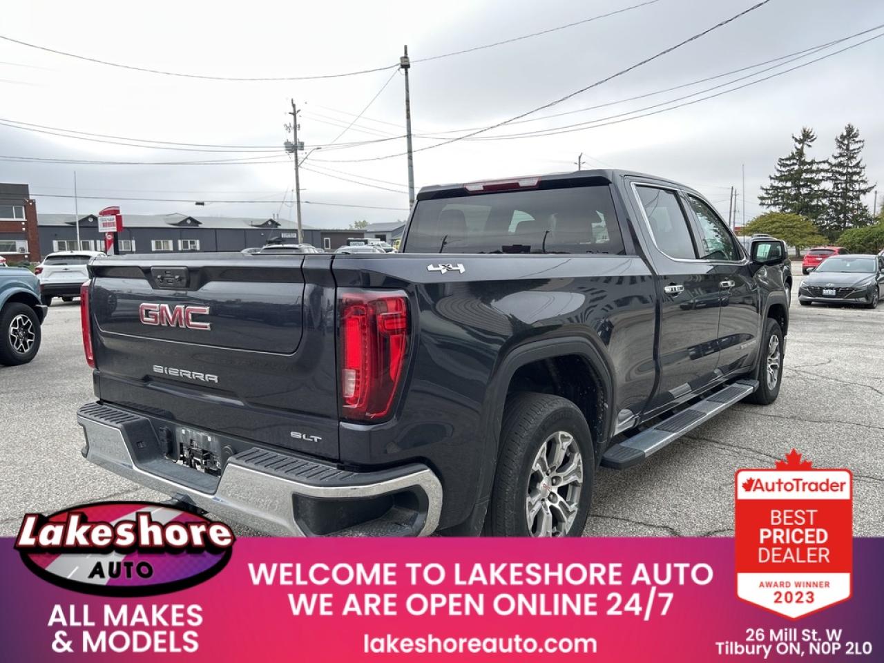 2023 GMC Sierra 1500 SLT Photo3