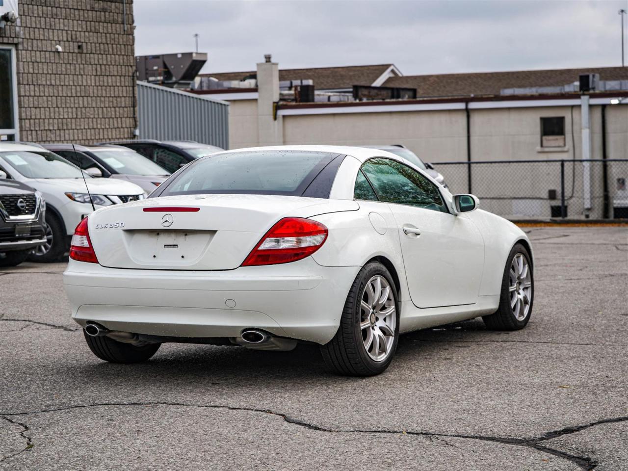 2008 Mercedes-Benz SLK350 LEATHER | HEATED SEATS Photo