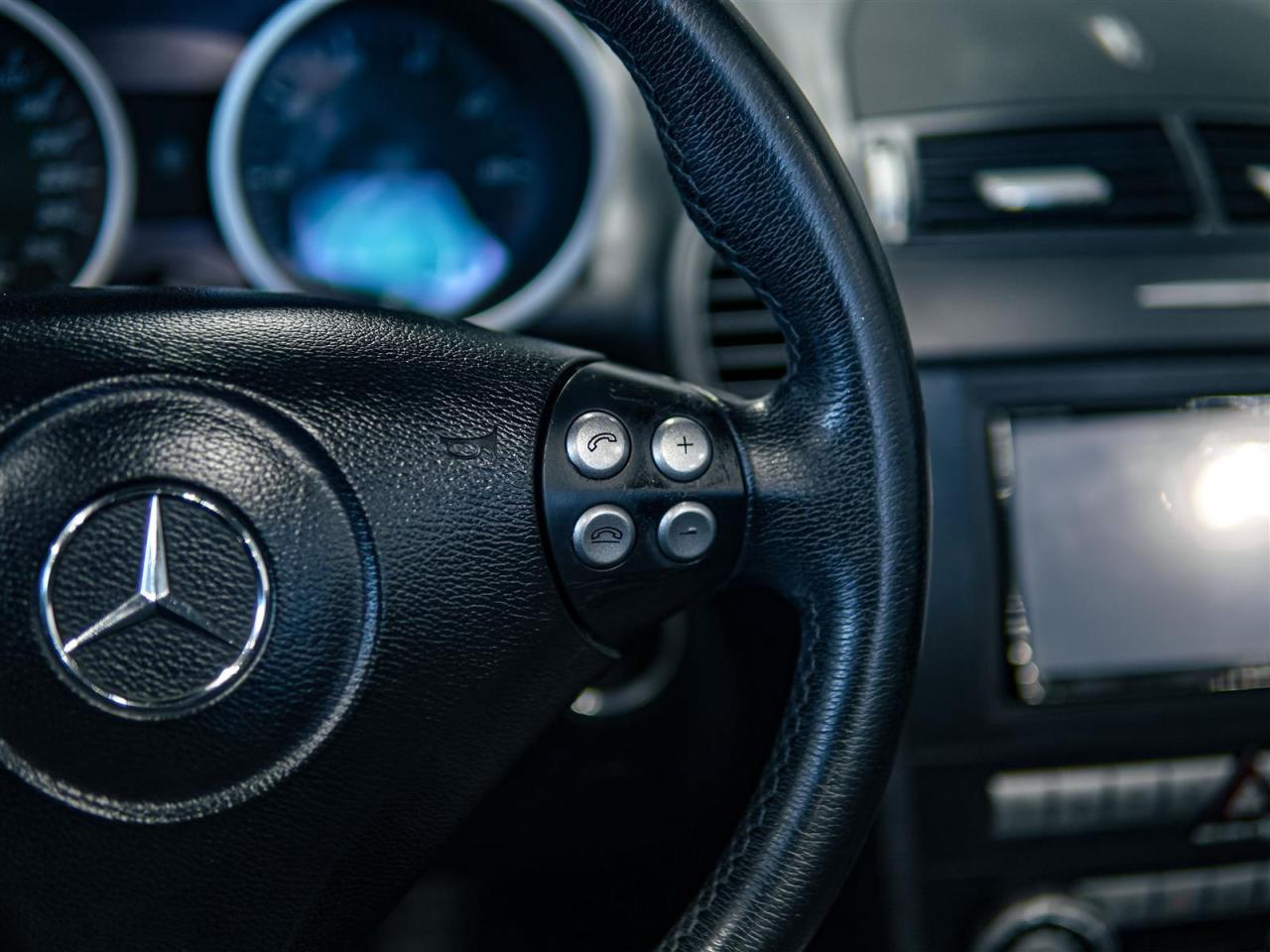 2008 Mercedes-Benz SLK350 LEATHER | HEATED SEATS Photo