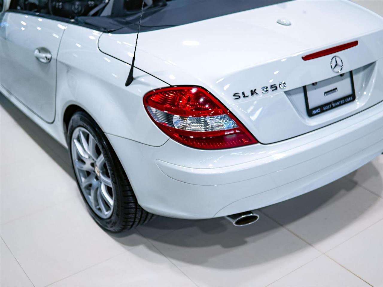 2008 Mercedes-Benz SLK350 LEATHER | HEATED SEATS Photo