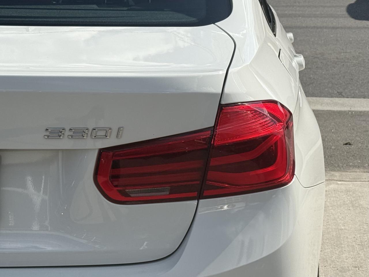 2017 BMW 3 Series 330i | PREMIUM | RED LEATHER | SUNROOF | HARMAN KA Photo