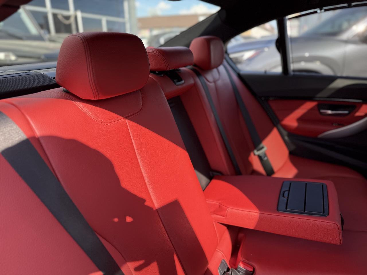 2017 BMW 3 Series 330i | PREMIUM | RED LEATHER | SUNROOF | HARMAN KA Photo