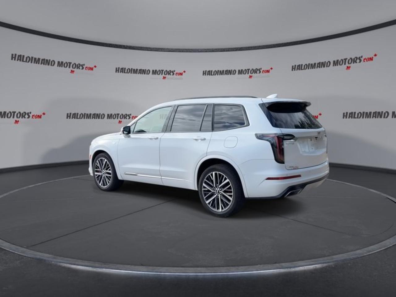 2024 Cadillac XT6 AWD Sport | 2nd Row Captain Seats | A/C Seats | Panoramic Roof Photo