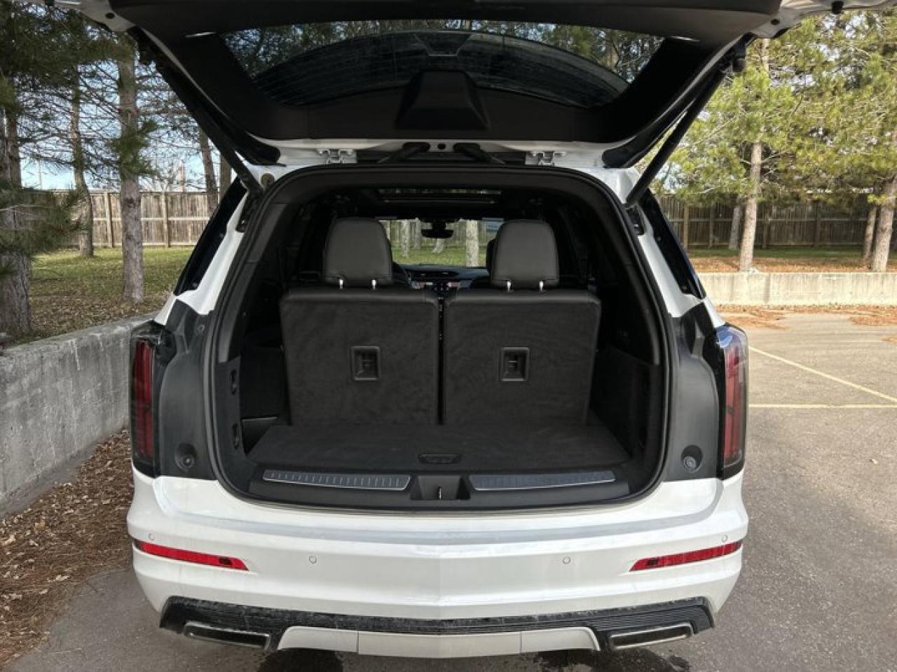 2024 Cadillac XT6 AWD Sport | 2nd Row Captain Seats | A/C Seats | Panoramic Roof Photo