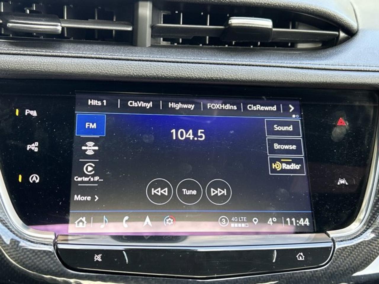 2024 Cadillac XT6 AWD Sport | 2nd Row Captain Seats | A/C Seats | Panoramic Roof Photo