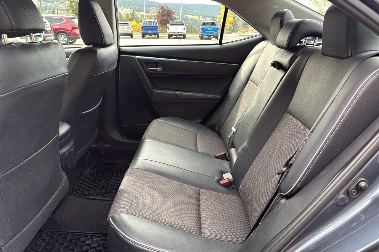 2016 Toyota Corolla LE Photo