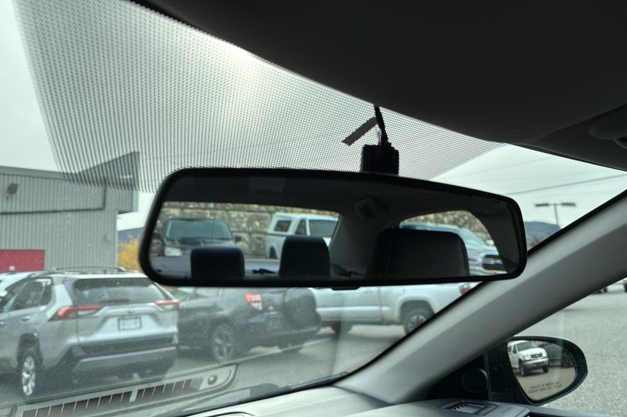 2016 Toyota Corolla LE Photo
