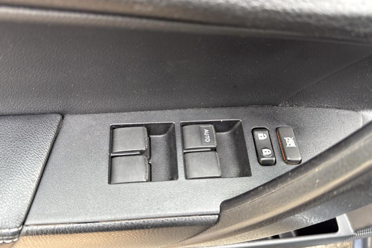 2016 Toyota Corolla LE Photo