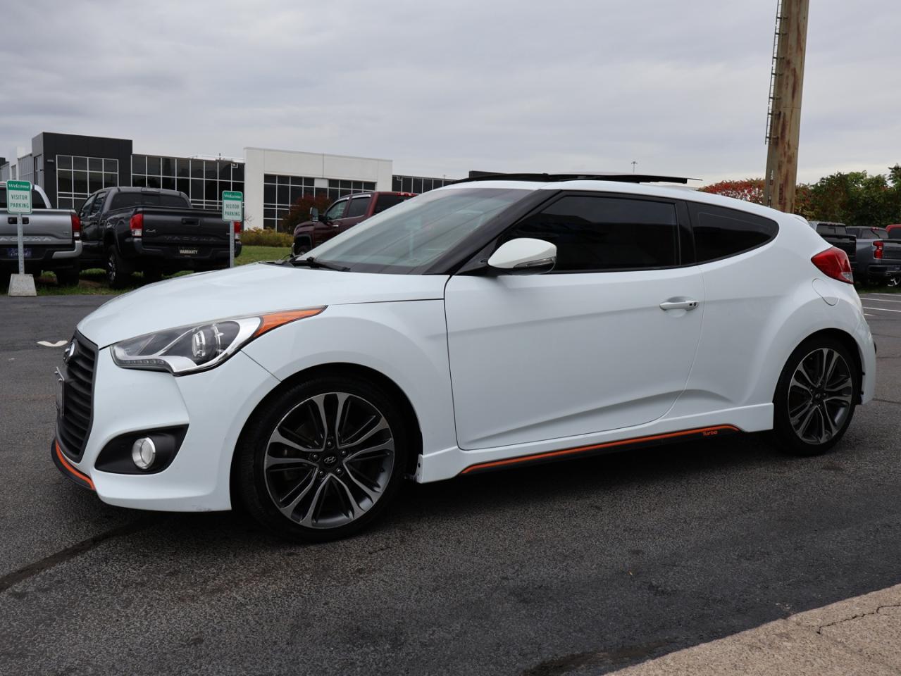 2016 Hyundai Veloster TURBO TECH CERTIFIED *ACCIDENT FREE* CAMERA NAV BLUETOOTH LEATHER HEATED SEATS SUNROOF CRUISE ALLOYS - Photo #3