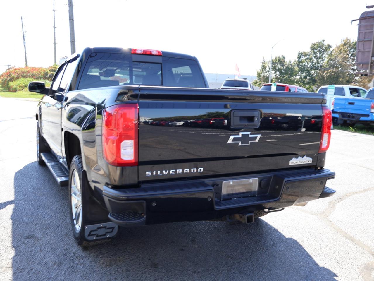 2017 Chevrolet Silverado 1500 V8 HIGH COUNTRY CREW 4WD CERTIFIED *CHEVY MAINTAIN* CAMERA NAV BLUETOOTH LEATHER HEATED SEATS SUNROOF CRUISE ALLOYS Photo4