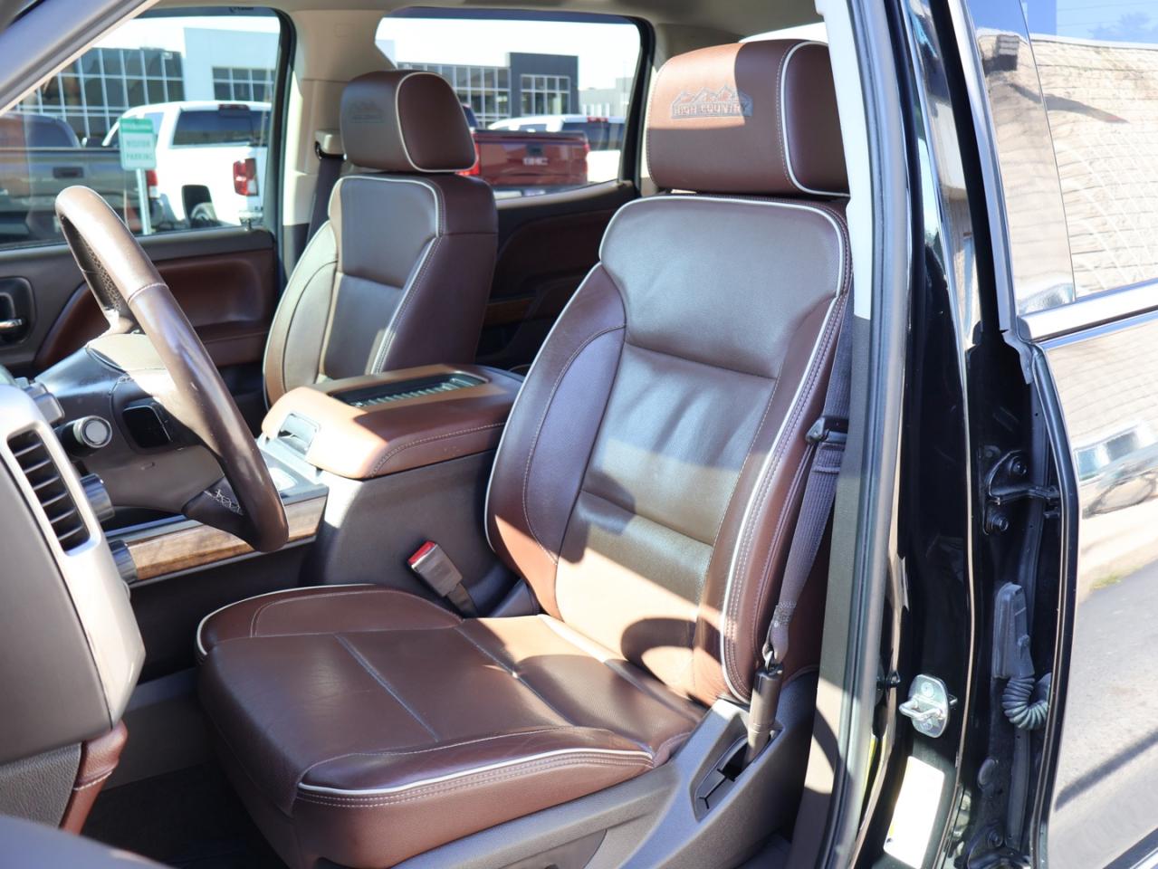 2017 Chevrolet Silverado 1500 V8 HIGH COUNTRY CREW 4WD CERTIFIED *CHEVY MAINTAIN* CAMERA NAV BLUETOOTH LEATHER HEATED SEATS SUNROOF CRUISE ALLOYS - Photo #14