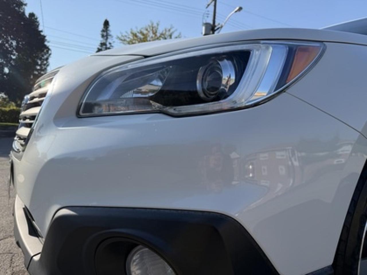 2017 Subaru Outback 3.6R Limited Photo