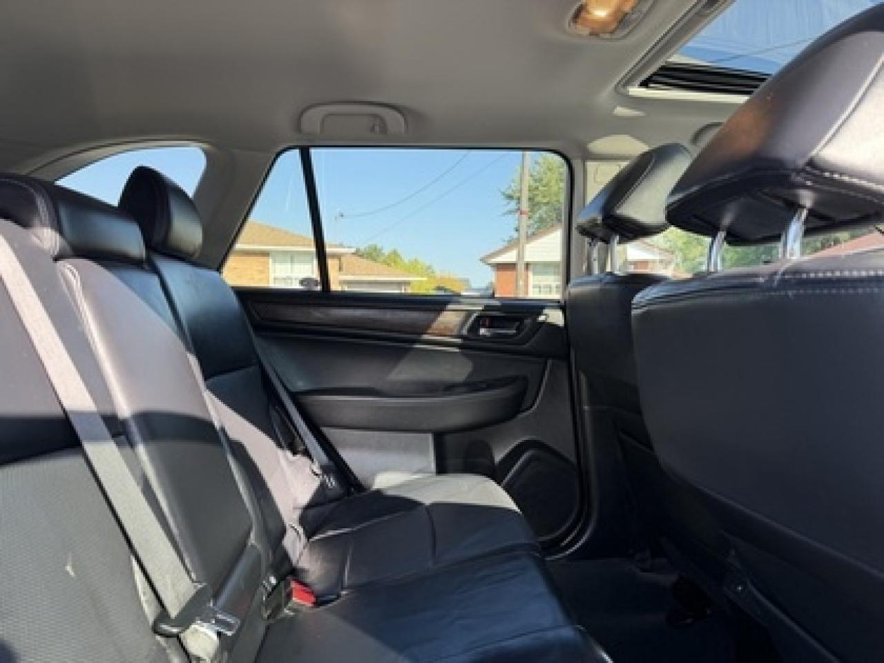 2017 Subaru Outback 3.6R Limited Photo