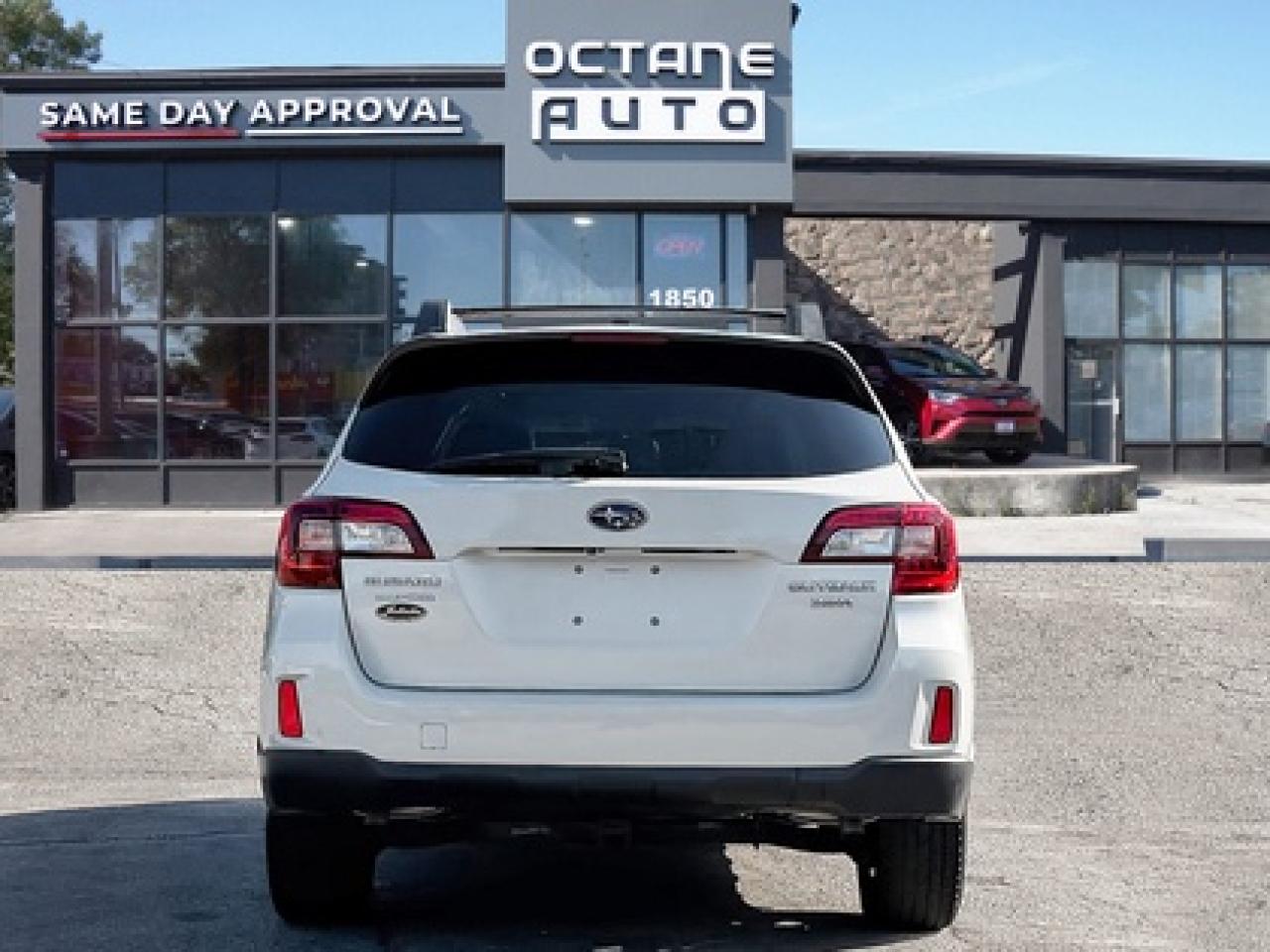 2017 Subaru Outback 3.6R Limited Photo