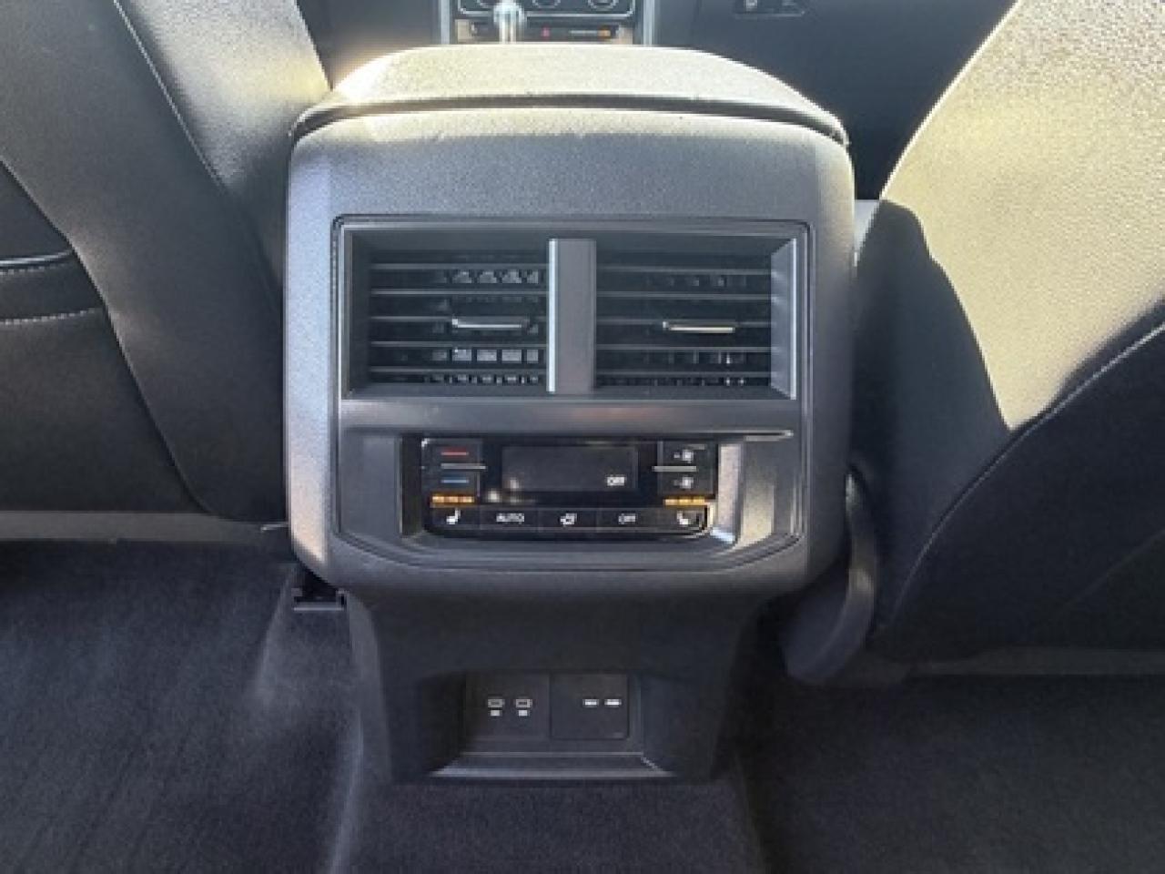 2021 Volkswagen Atlas V6 SEL 4MOTION Photo