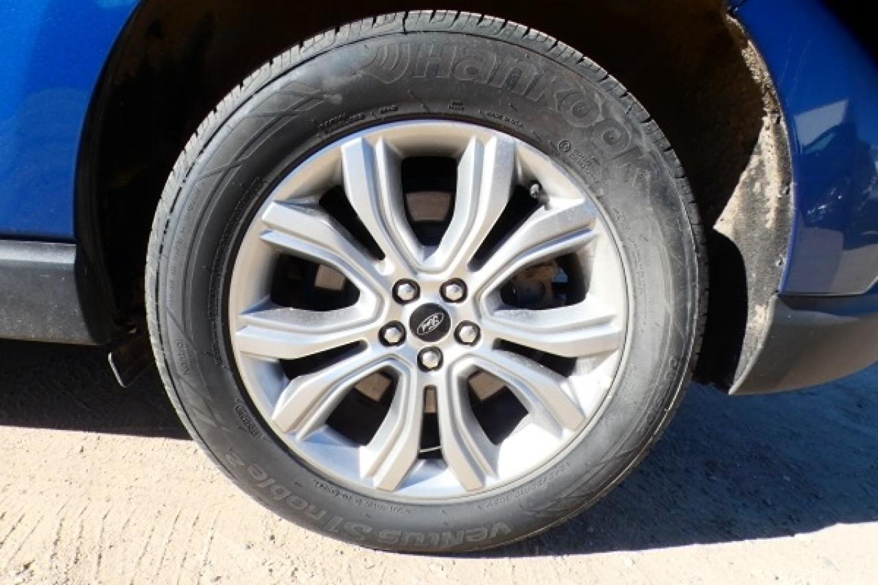 2023 Ford Edge Titanium AWD w/Htd Leather, pano S/R, BUC - Photo #19