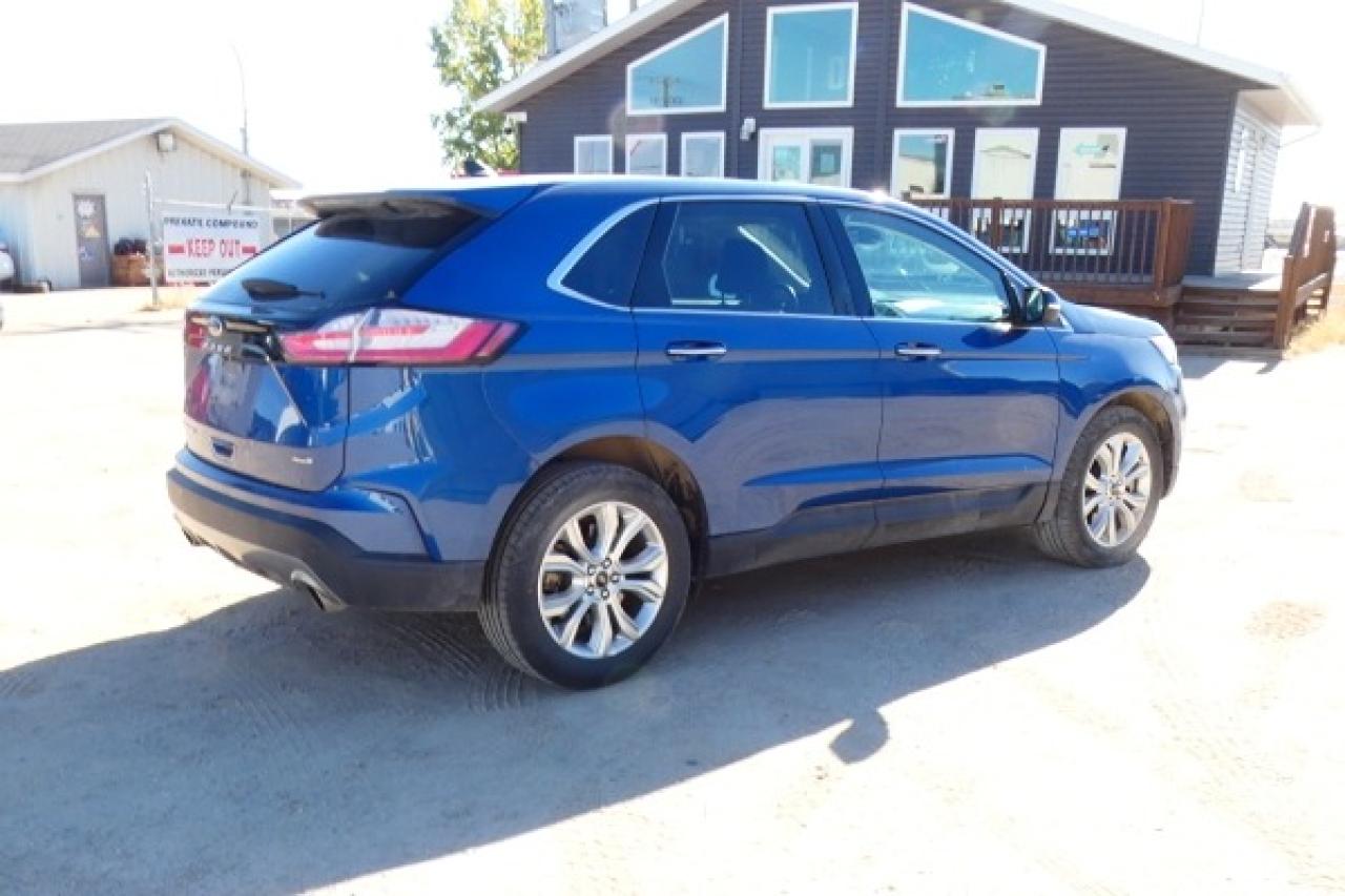 2023 Ford Edge Titanium AWD w/Htd Leather, pano S/R, BUC - Photo #6