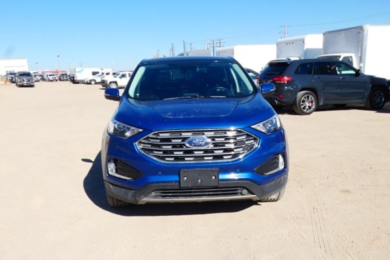 2023 Ford Edge Titanium AWD w/Htd Leather, pano S/R, BUC - Photo #3