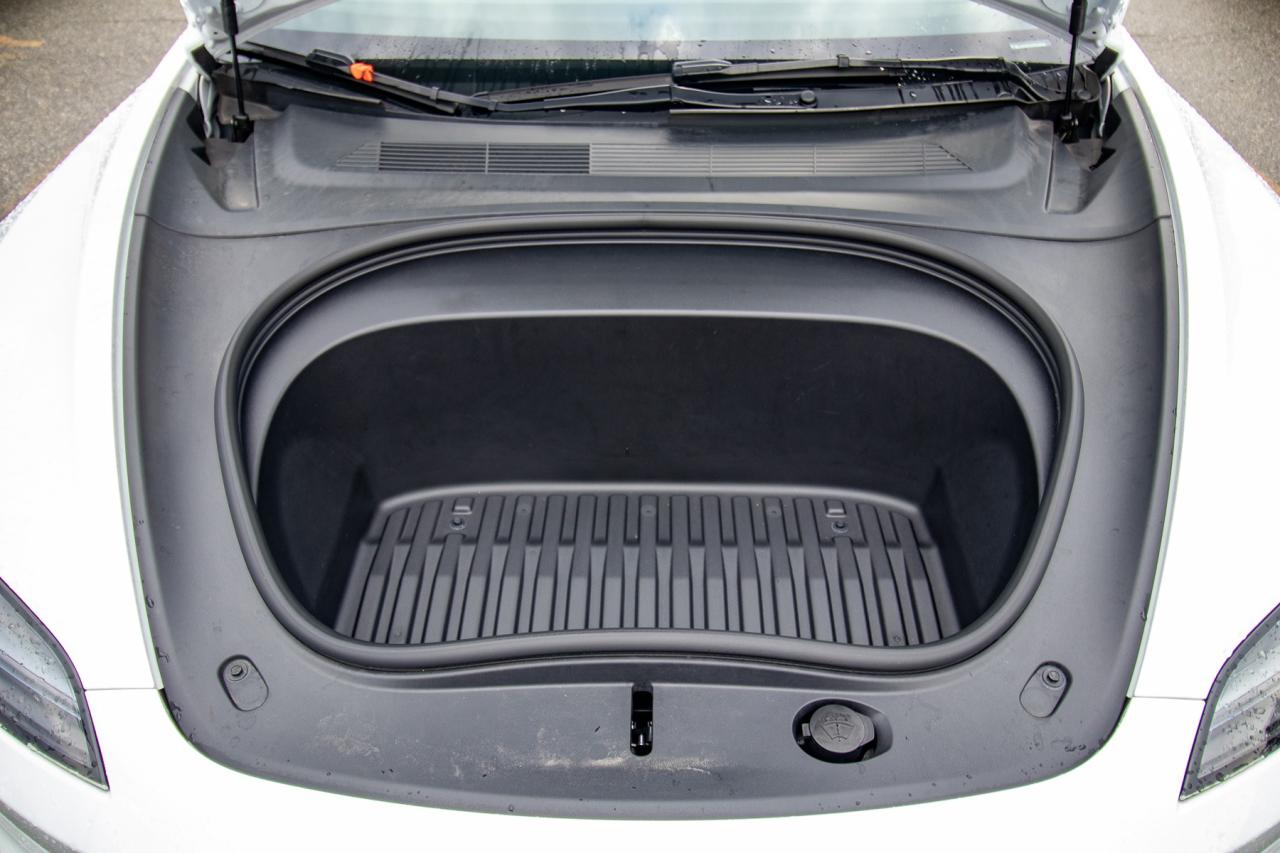 2024 Tesla Model 3 undefined Photo5