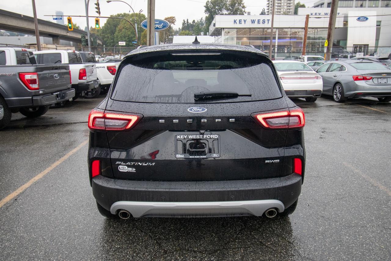 2024 Ford Escape Platinum AWD Photo5