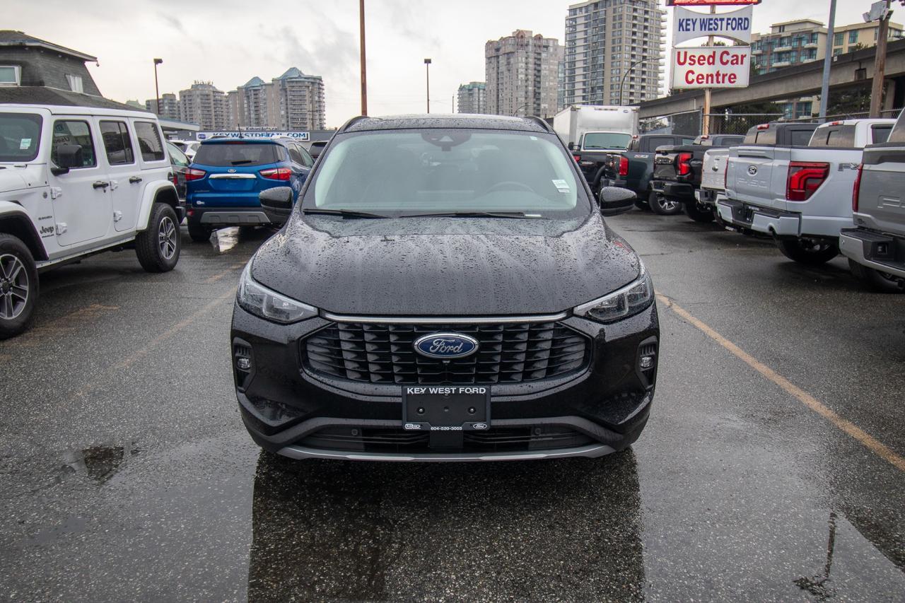 2024 Ford Escape Platinum AWD Photo2