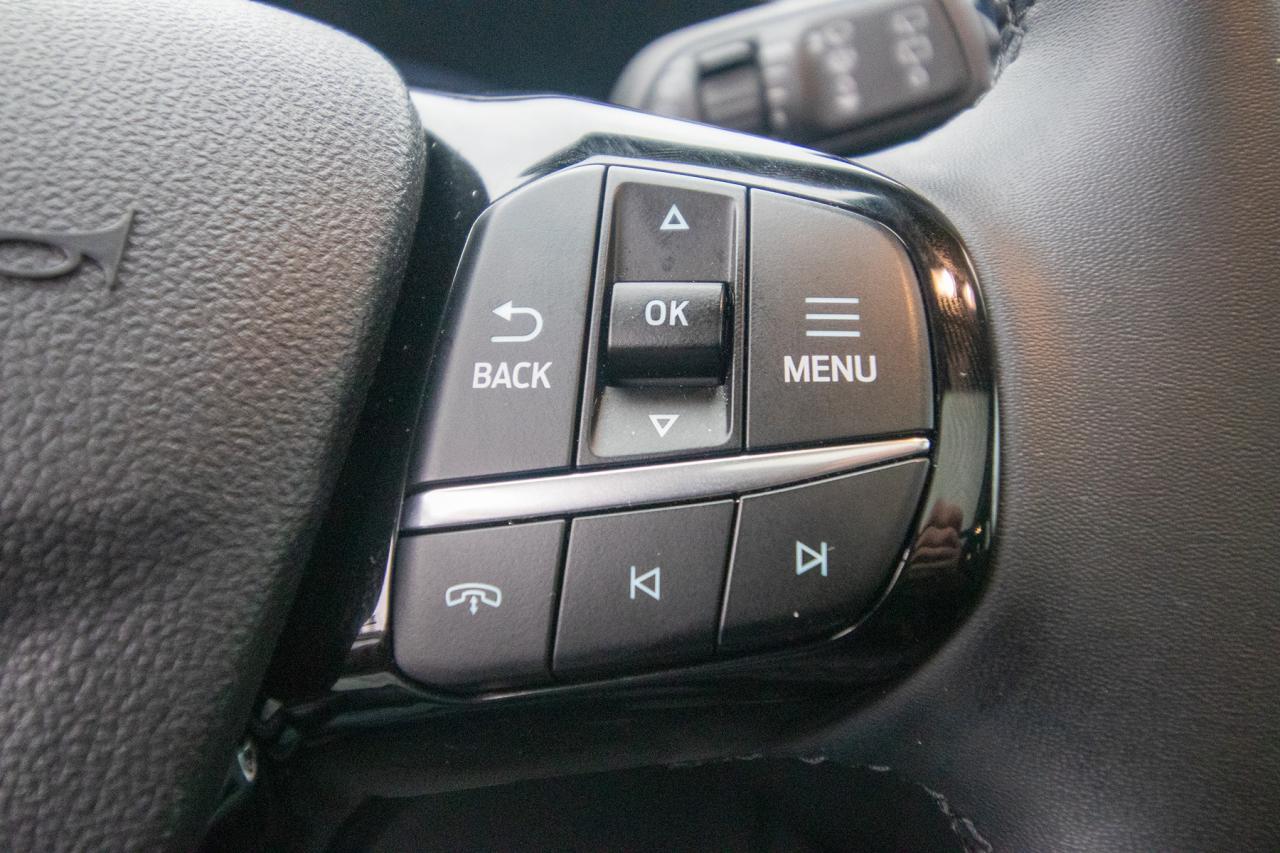 2024 Ford Escape Platinum AWD Photo5