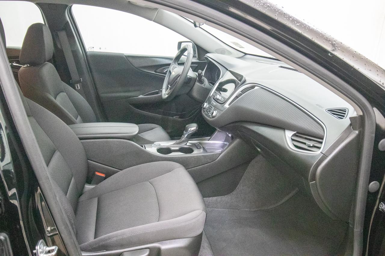 2024 Chevrolet Malibu 1LT Photo5