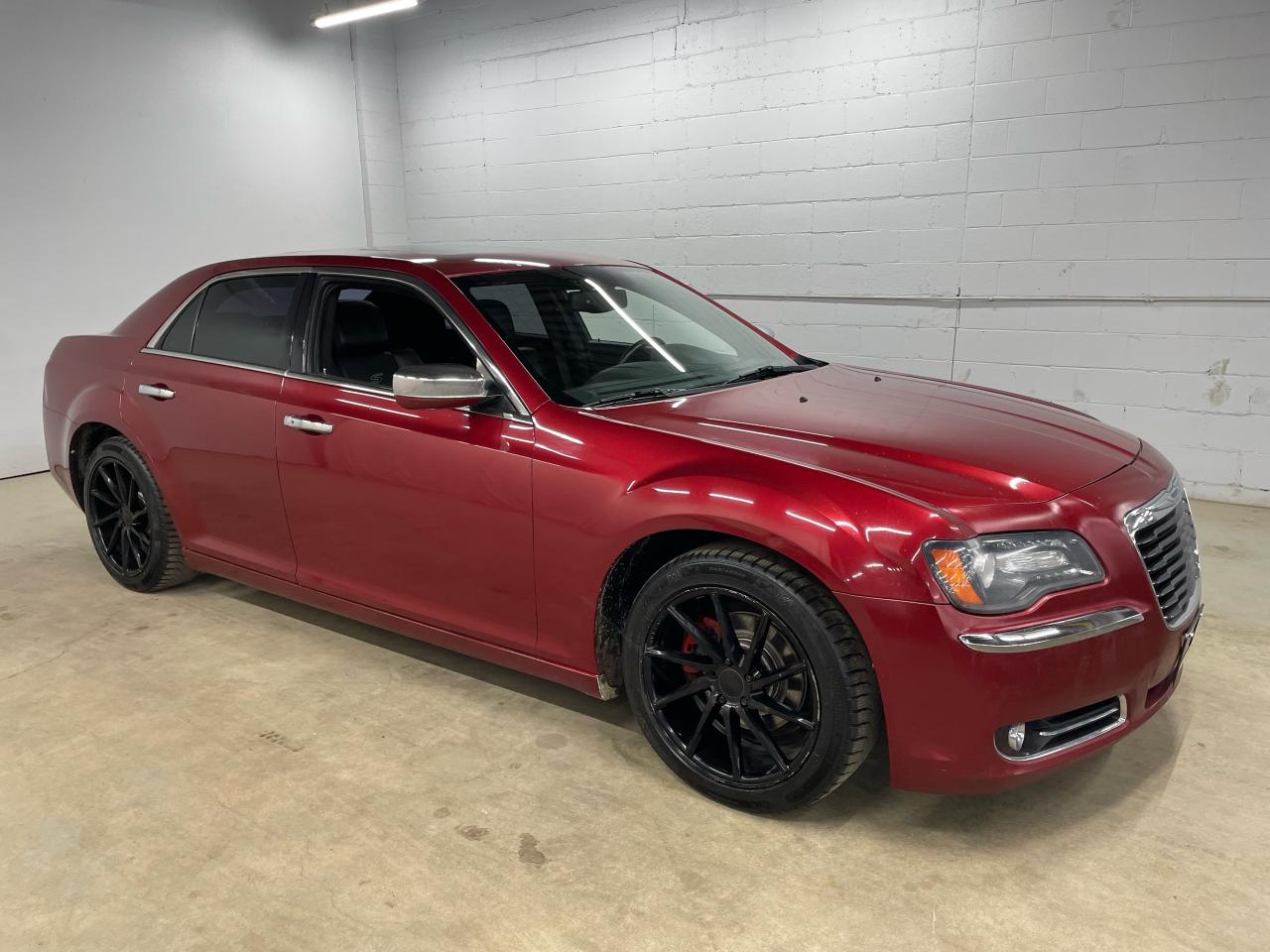 Used 2012 Chrysler 300 4dr Sdn V6 300S RWD for sale in Guelph, ON