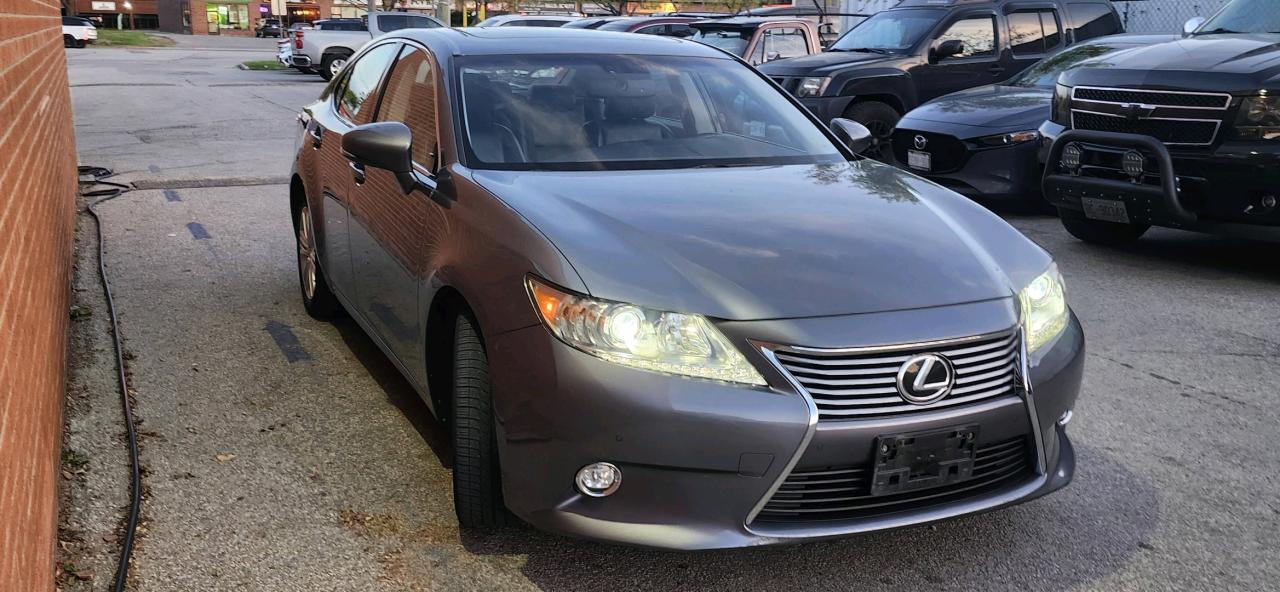 2015 Lexus ES 350 4dr Sdn Photo4