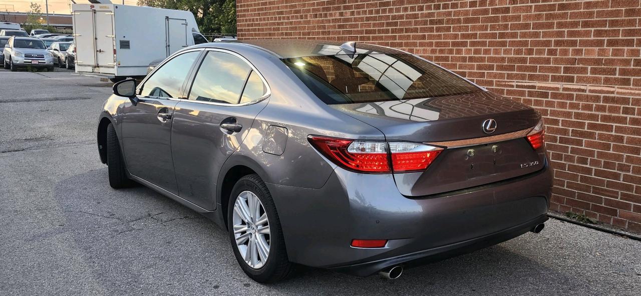 2015 Lexus ES 350 4dr Sdn Photo2