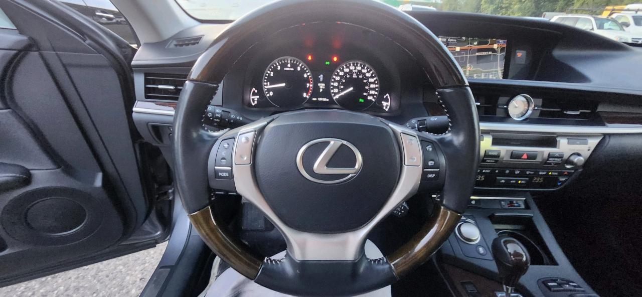 2015 Lexus ES 350 4dr Sdn Photo