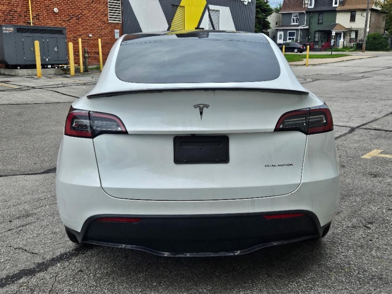 2023 Tesla Model Y LONG RANGE AWD-DUAL MOTOR-CERTIFIED Photo3