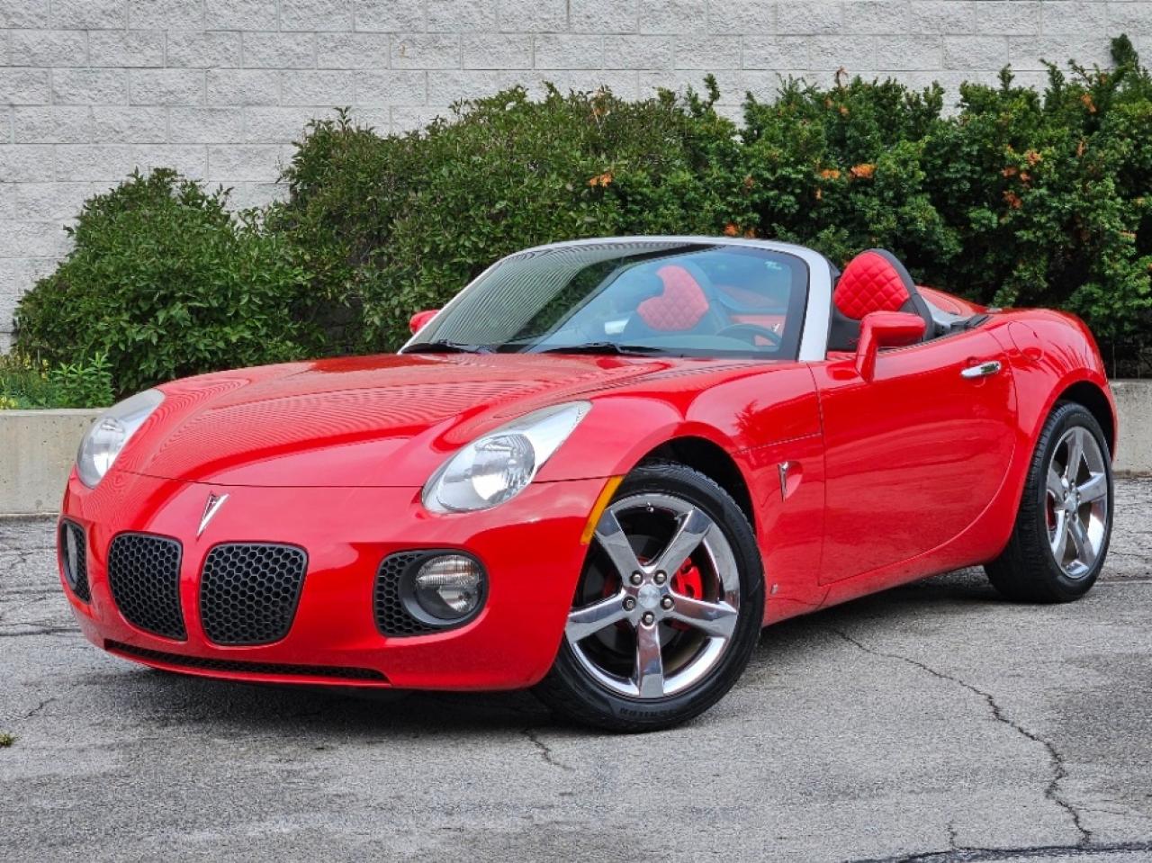 Used 2008 Pontiac Solstice CONVERTIBLE GXP-2 TONE RED INTERIOR for sale in Toronto, ON