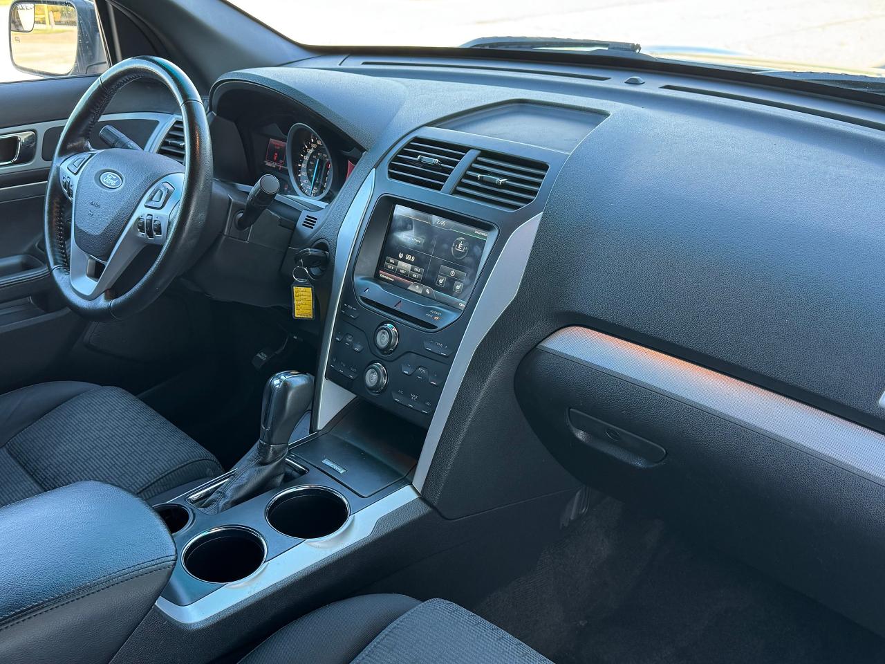 2011 Ford Explorer XLT **CERTIFIED** - Photo #33