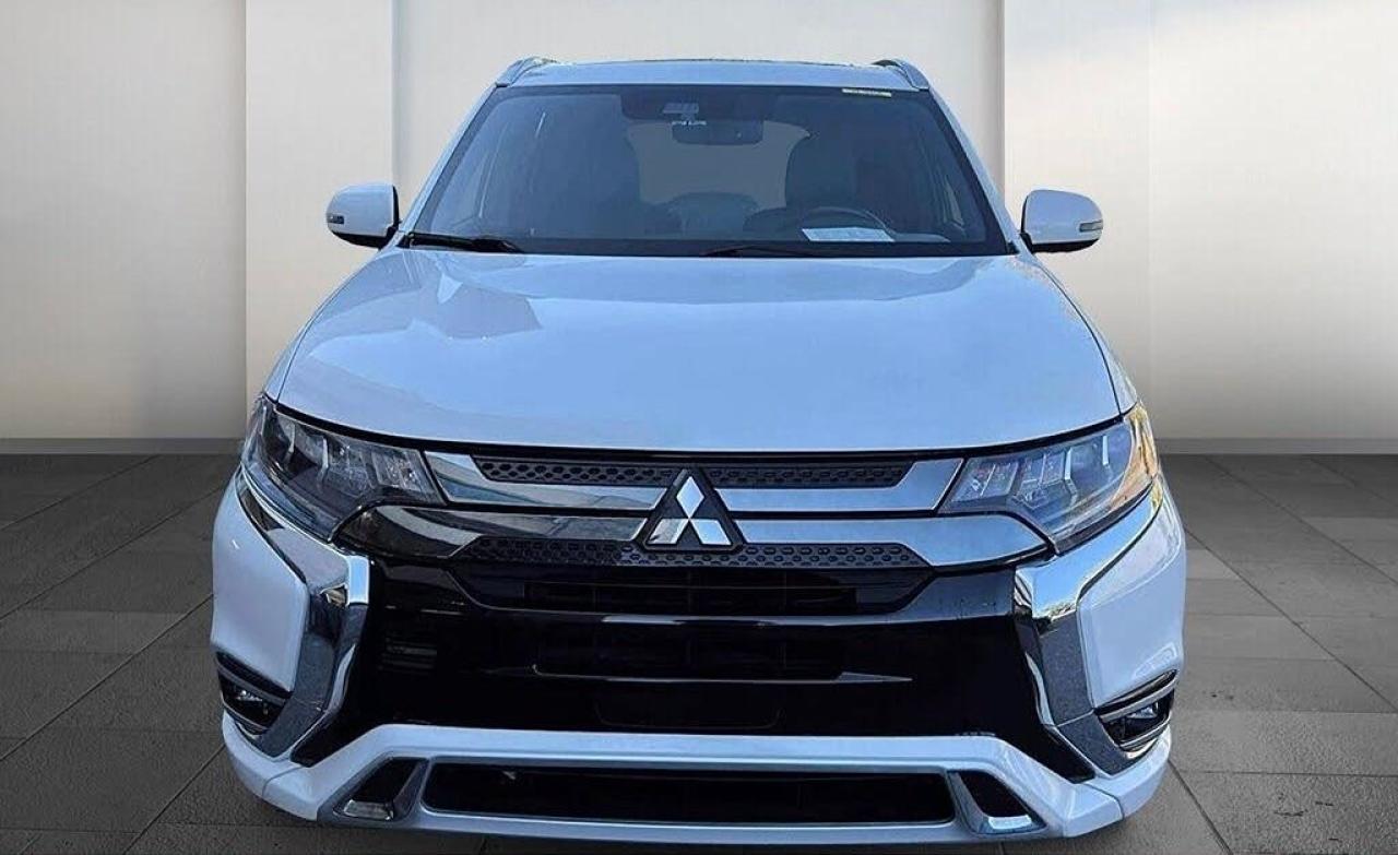 2022 Mitsubishi Outlander PHEV GT Photo