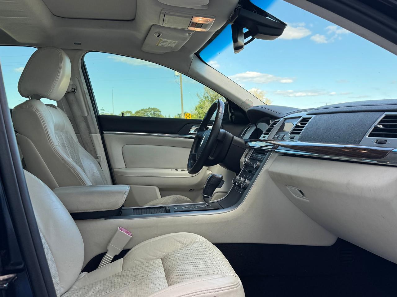 2009 Lincoln MKS AWD **CLEAN CARFAX** - Photo #33