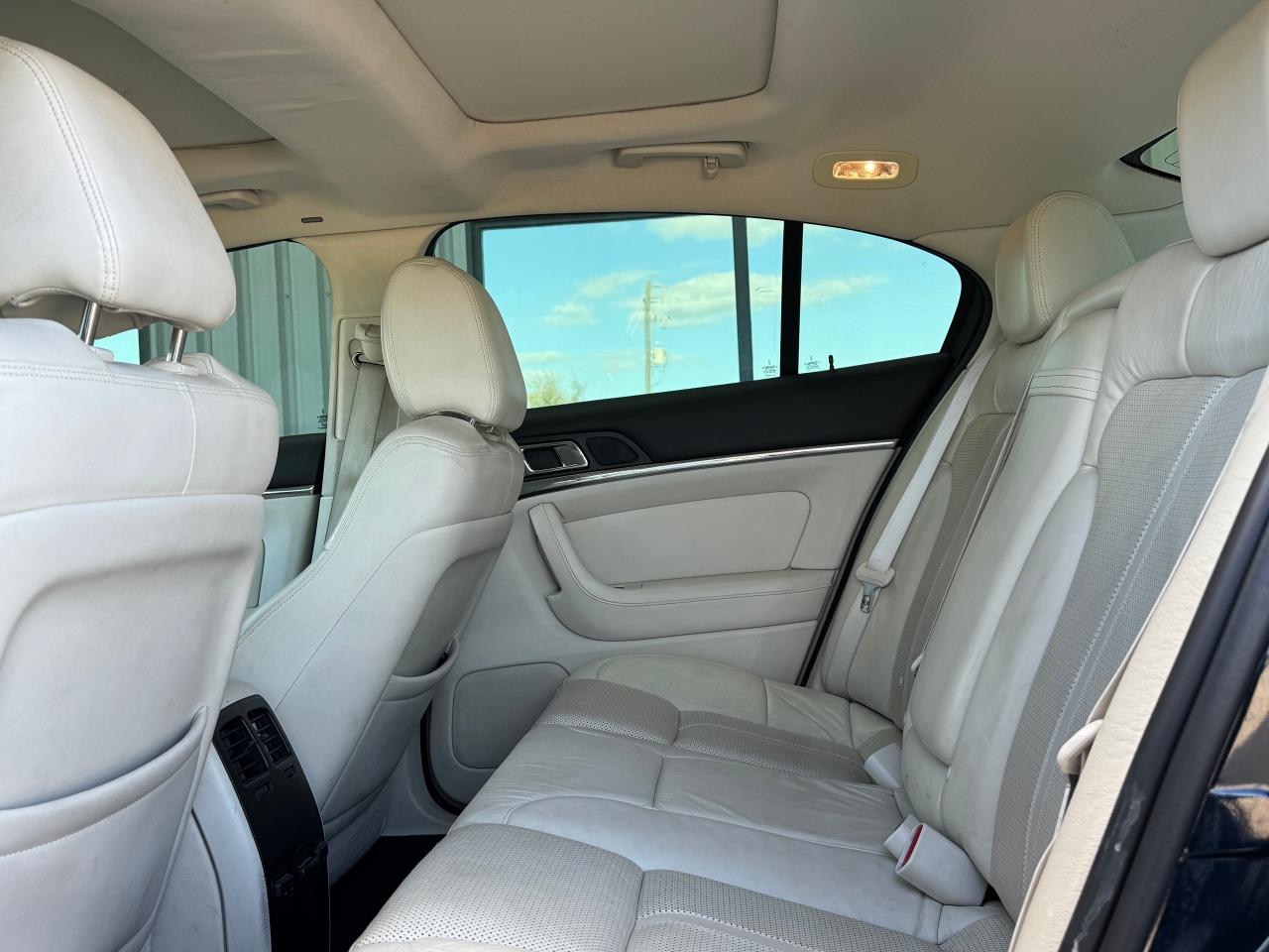 2009 Lincoln MKS AWD **CLEAN CARFAX** - Photo #30