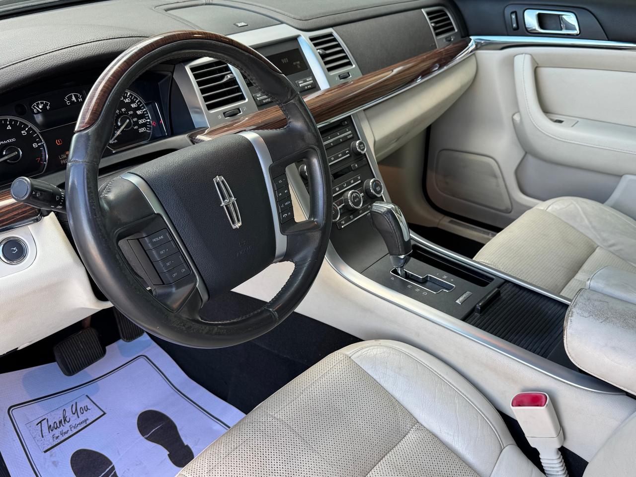 2009 Lincoln MKS AWD **CLEAN CARFAX** - Photo #18